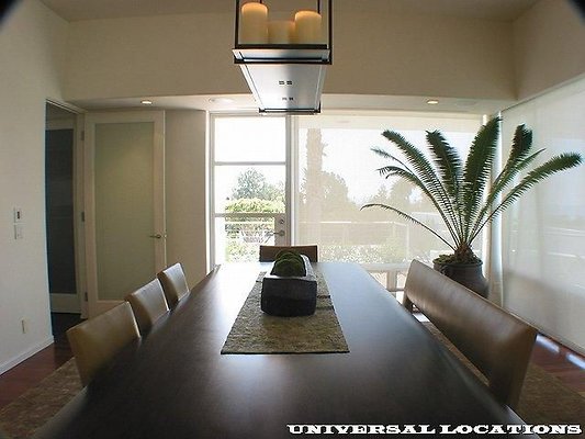 UNIVERSAL-2906-MA-63
