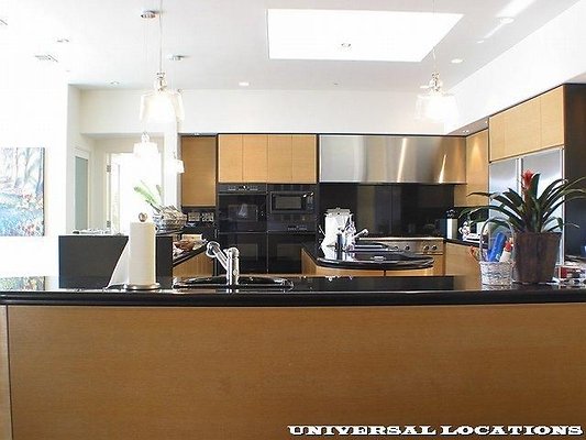 UNIVERSAL-2906-MA-69