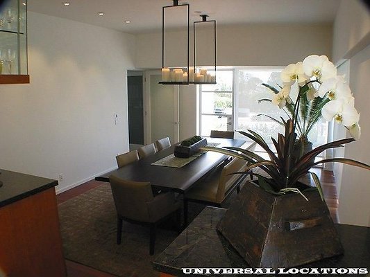UNIVERSAL-2906-MA-61