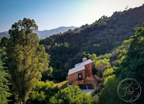 modern-treehouse-3