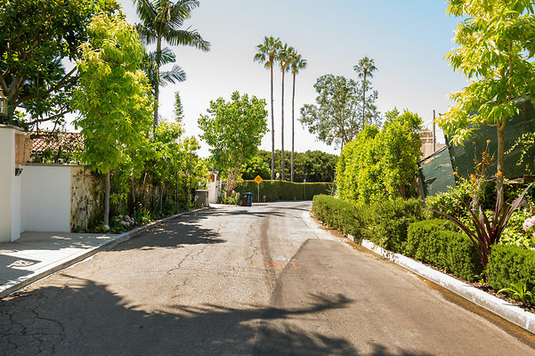 UNIVERSAL-D516-LA $$$-186