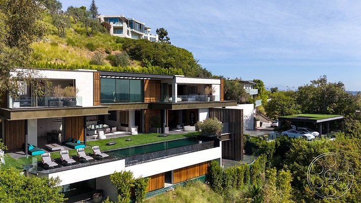 mansion-140-105