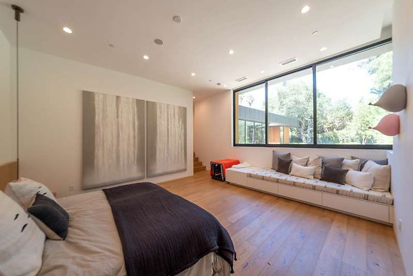 11940 bed 4
