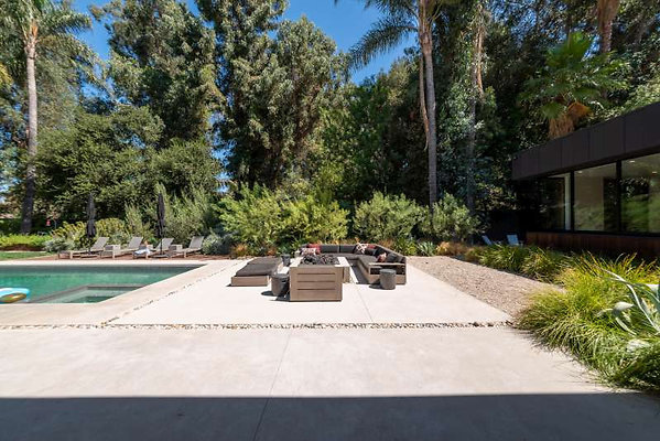 11940 patio 1