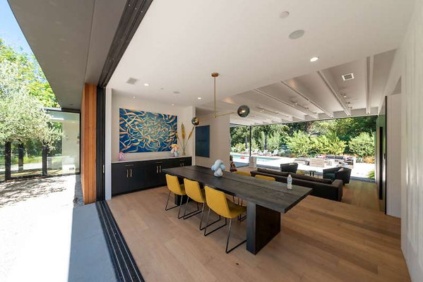 11940 dining 4