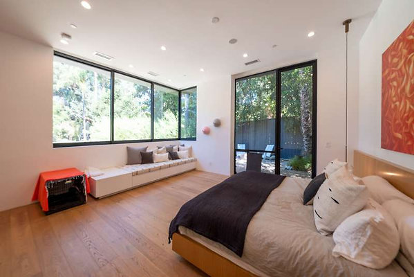 11940 bed 3