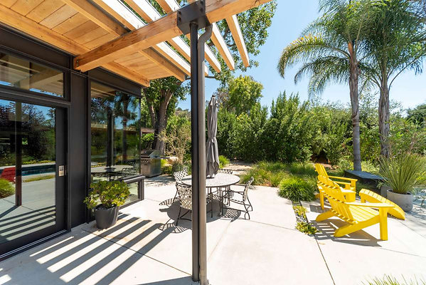 12768 patio 9