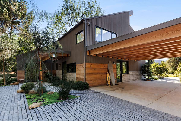 12768 carport 1
