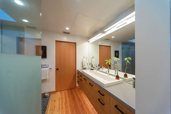 12768 bath 7
