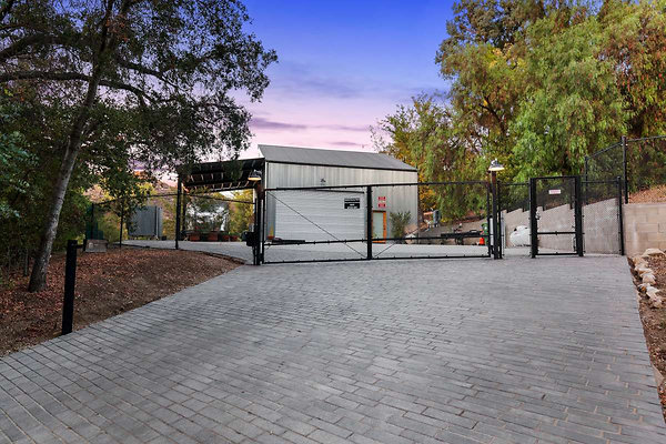 12768 garage 2
