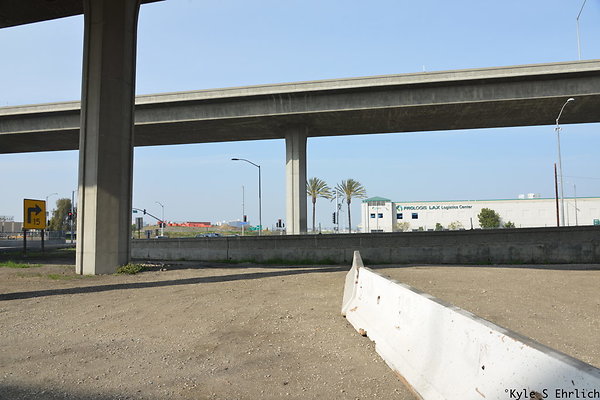 DSK 8233