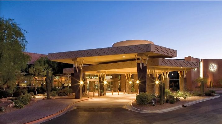 Casino-Entrance 35513ADF-4214-4007-A519D07EFD3C54A5 61b34803-1250-4847-87ffc2dc39564dd7