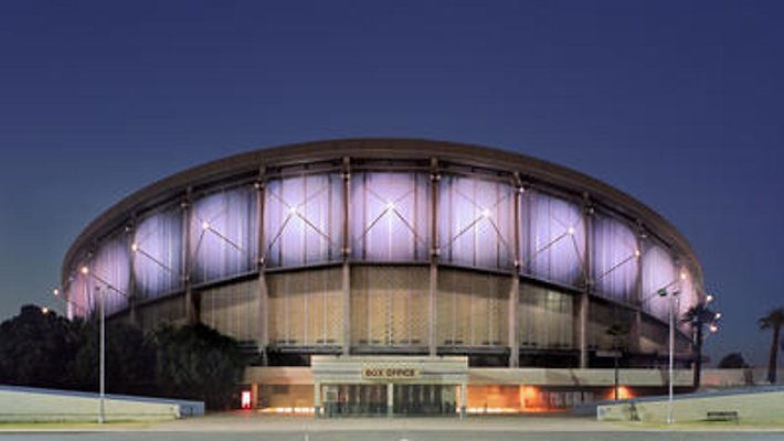 3e74545c-1b8c-41c1-aa49-0a1971480853-Veterans Memorial Coliseum