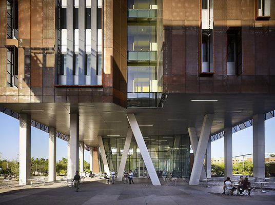 1542741899450Covered Plaza  Entry ASU Biodesign C