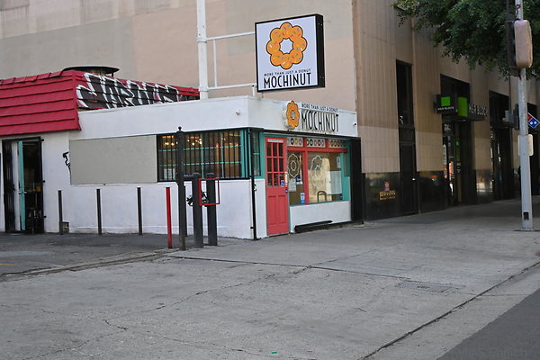 007 Mochinut restaurant