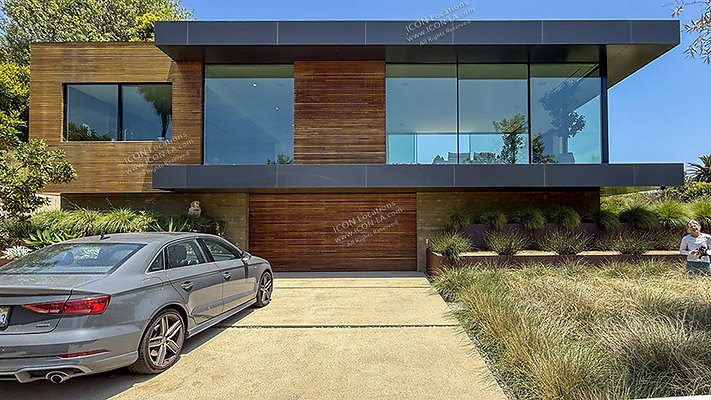 06 Image Modern 483 2024