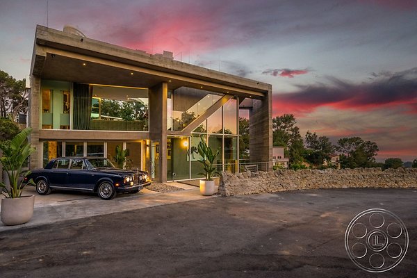 4618 Image modern-468