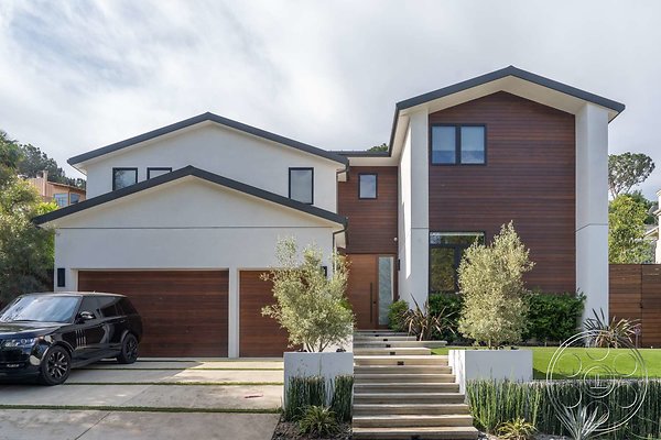 4612 Image modern-320