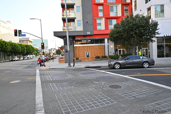 010 2nd and San Pedro St SW