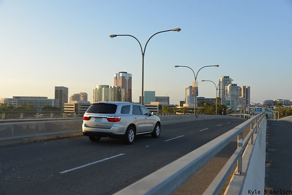 059 Queensway North Top