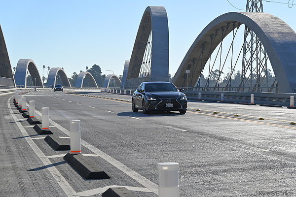 01 6th St Bridge