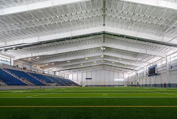 EXTECH AZ-Fieldhouse MJohnson-WinquistPhotog03785
