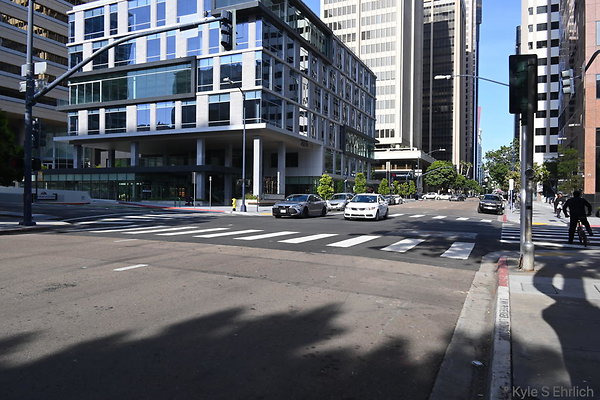 7028 B St and Forth Ave