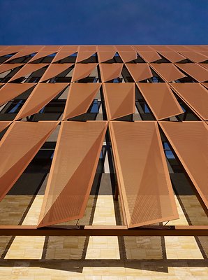 university-of-arizona-cancer-center-zgf-architecture-usa dezeen 2364 col 1-852x1145